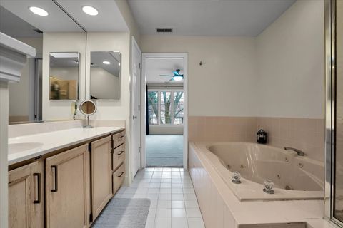 Tiny photo for 970 Ivy Lane #C, Deerfield, IL 60015 (MLS # 12442961)