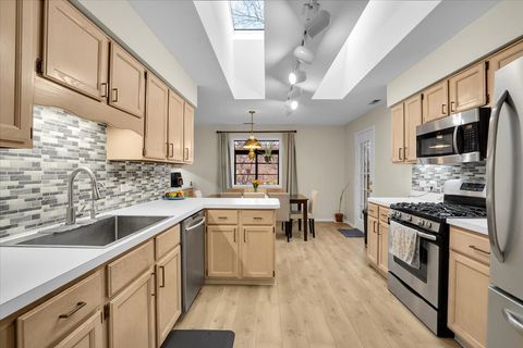 Tiny photo for 970 Ivy Lane #C, Deerfield, IL 60015 (MLS # 12442961)