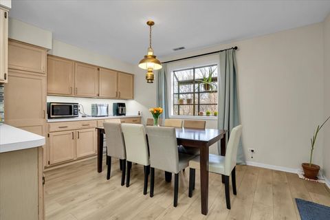 Tiny photo for 970 Ivy Lane #C, Deerfield, IL 60015 (MLS # 12442961)