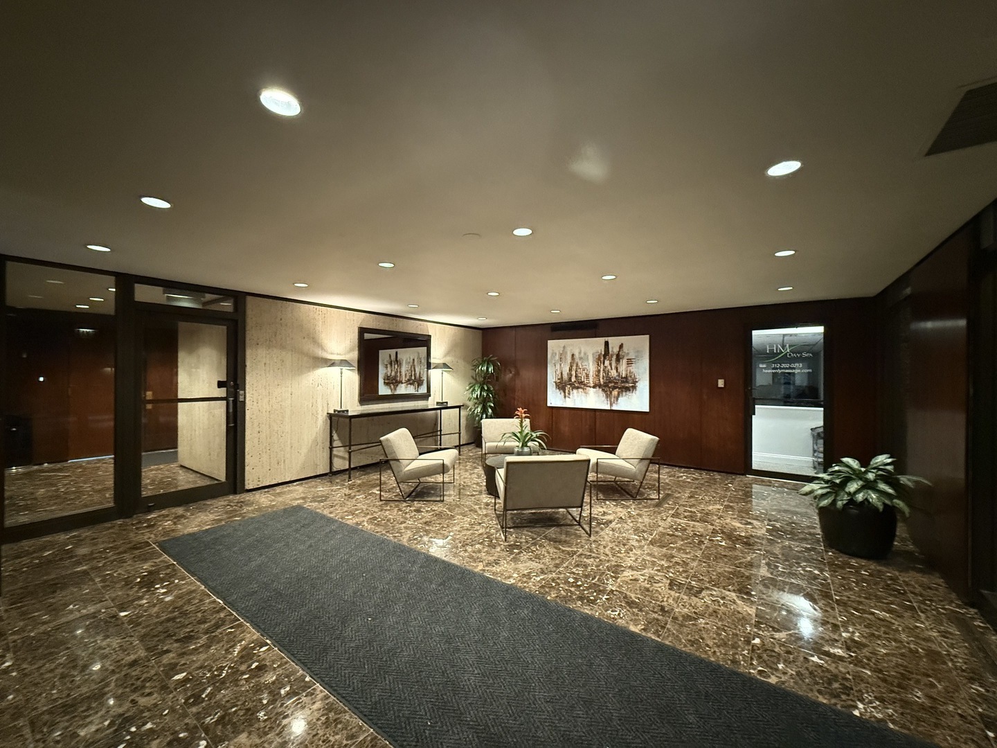 1 E Scott Street 407