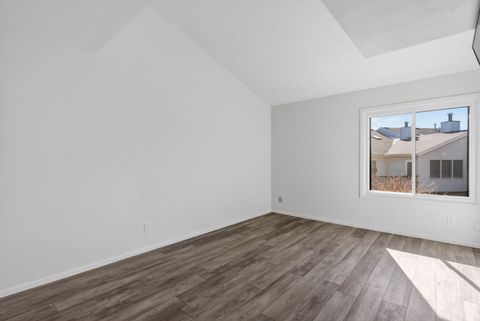 Tiny photo for 3409 Parkwild Drive #101, Bettendorf, IA 52722 (MLS # 12579395)