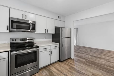 Tiny photo for 3409 Parkwild Drive #101, Bettendorf, IA 52722 (MLS # 12579395)