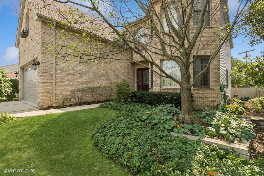 462 W Fremont Avenue