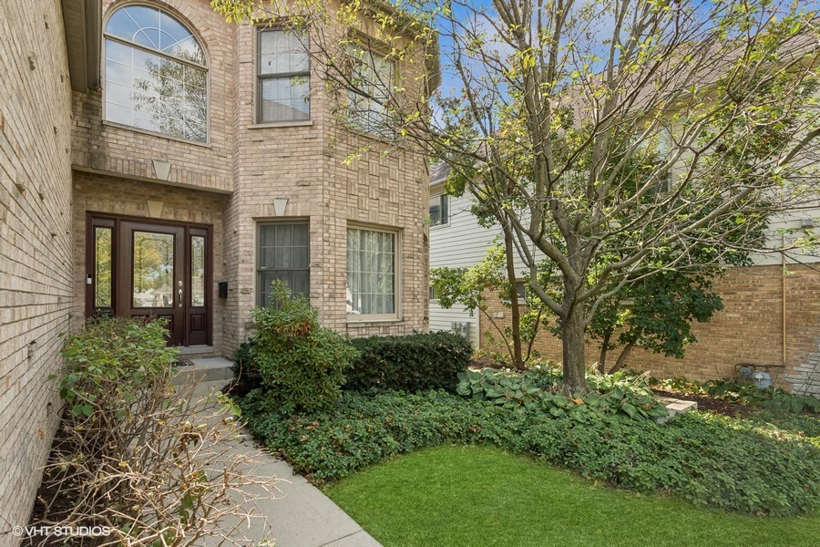 462 W Fremont Avenue