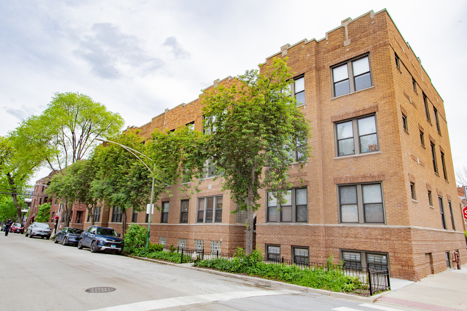 1001 N Campbell Avenue 3