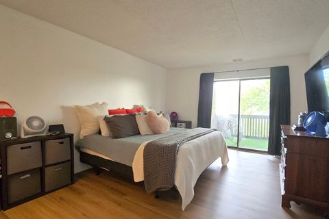 Tiny photo for 690 Chandler Road #305, Gurnee, IL 60031 (MLS # 12482447)