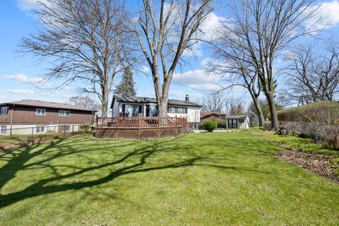 Tiny photo for 418 N Lancers Drive, Addison, IL 60101 (MLS # 12614086)