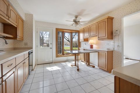 Tiny photo for 418 N Lancers Drive, Addison, IL 60101 (MLS # 12614086)
