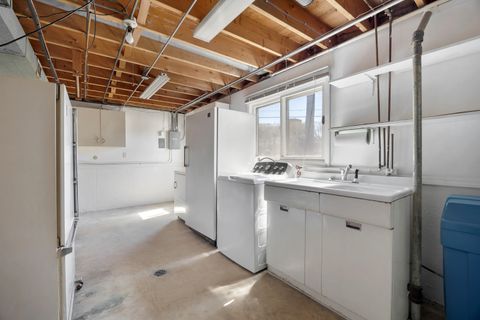 Tiny photo for 418 N Lancers Drive, Addison, IL 60101 (MLS # 12614086)