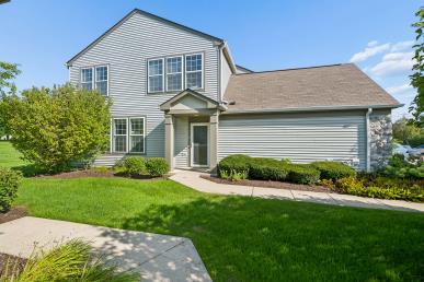 3323 Bromley Lane 3323