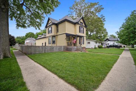 Photo of 219 W Bennett Street, Pontiac, IL 61764 (MLS # 12332966) Photo of 219 W Bennett Street, Pontiac, IL 61764 (MLS # 12332966)