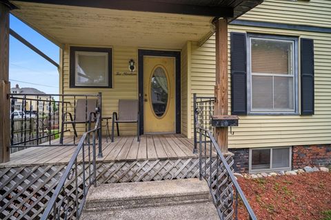 Tiny photo for 219 W Bennett Street, Pontiac, IL 61764 (MLS # 12332966)