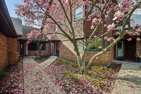 Tiny photo for Lake Zurich, IL 60047 (MLS # 12633652)