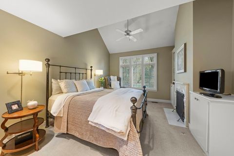 Tiny photo for 646 Highview Avenue, Glen Ellyn, IL 60137 (MLS # 12615052)