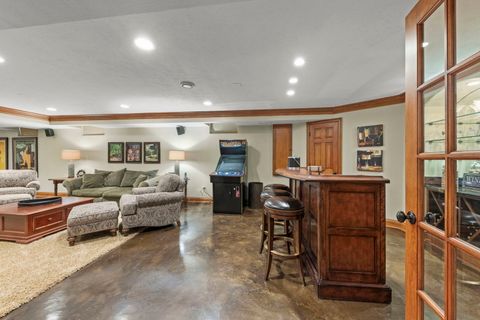 Tiny photo for 646 Highview Avenue, Glen Ellyn, IL 60137 (MLS # 12615052)