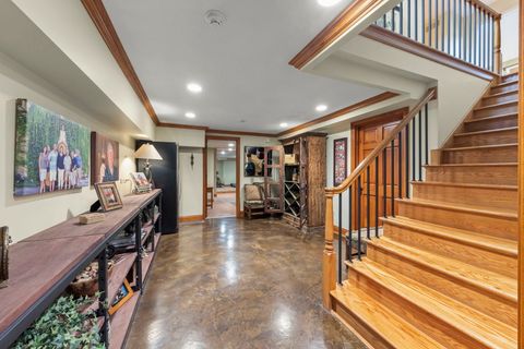 Tiny photo for 646 Highview Avenue, Glen Ellyn, IL 60137 (MLS # 12615052)