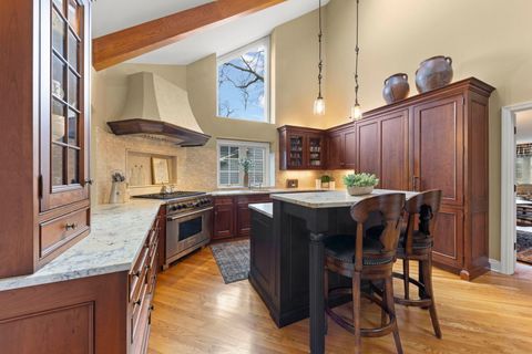 Tiny photo for 646 Highview Avenue, Glen Ellyn, IL 60137 (MLS # 12615052)