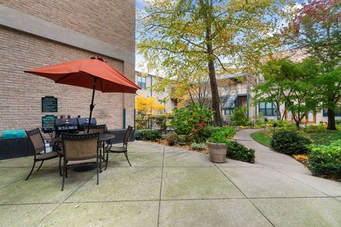 Tiny photo for 601 Linden Place #116, Evanston, IL 60202 (MLS # 12531433)
