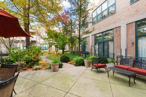 Tiny photo for 601 Linden Place #116, Evanston, IL 60202 (MLS # 12531433)