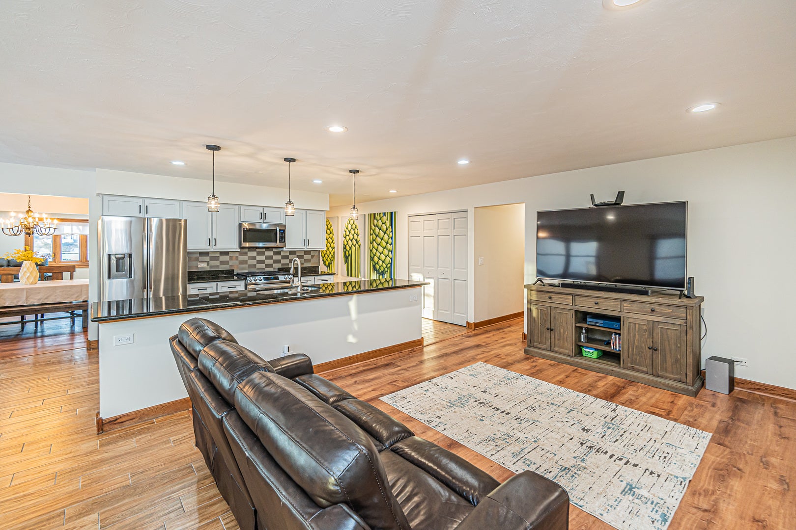 105 MENDON Lane