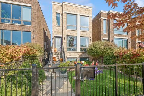 4612 W ADDISON Avenue Chicago IL 60641
