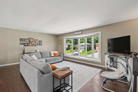 Tiny photo for 15329 Maple Drive, Oak Forest, IL 60452 (MLS # 12699059)