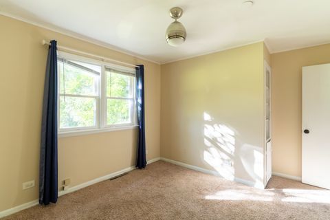 Tiny photo for 1392 W 52nd Place, La Grange Highlands, IL 60525 (MLS # 12494869)