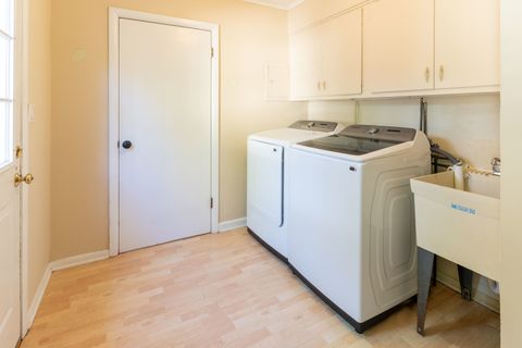 Tiny photo for 1392 W 52nd Place, La Grange Highlands, IL 60525 (MLS # 12494869)