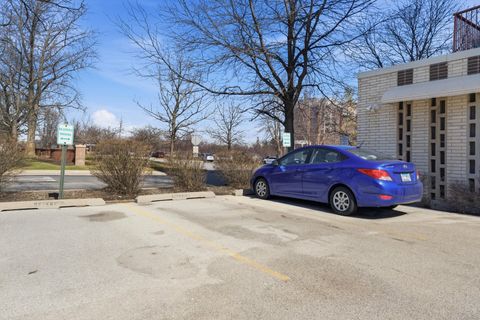 Tiny photo for 141 N La Grange Road #806, La Grange, IL 60525 (MLS # 12598091)