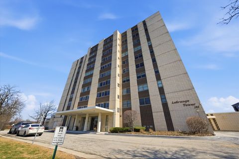 Photo of 141 N La Grange Road #806, La Grange, IL 60525 (MLS # 12598091)