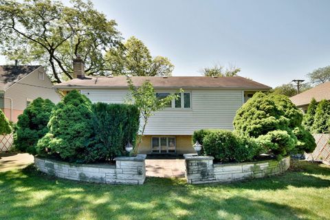 A home in Park Ridge