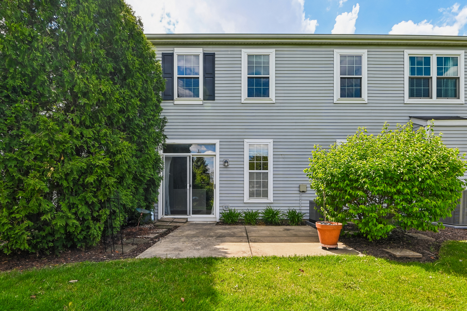 Properties 4 1212 Courtland Circle S