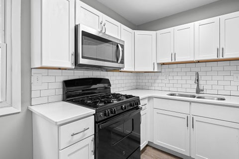 Tiny photo for 3210 N MARQUETTE Street, Davenport, IA 52806 (MLS # 12746138)
