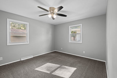 Tiny photo for 3210 N MARQUETTE Street, Davenport, IA 52806 (MLS # 12746138)