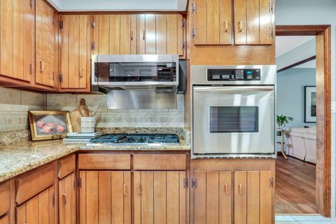 Tiny photo for 21570 W Eldor Avenue, Grayslake, IL 60030 (MLS # 12584960)