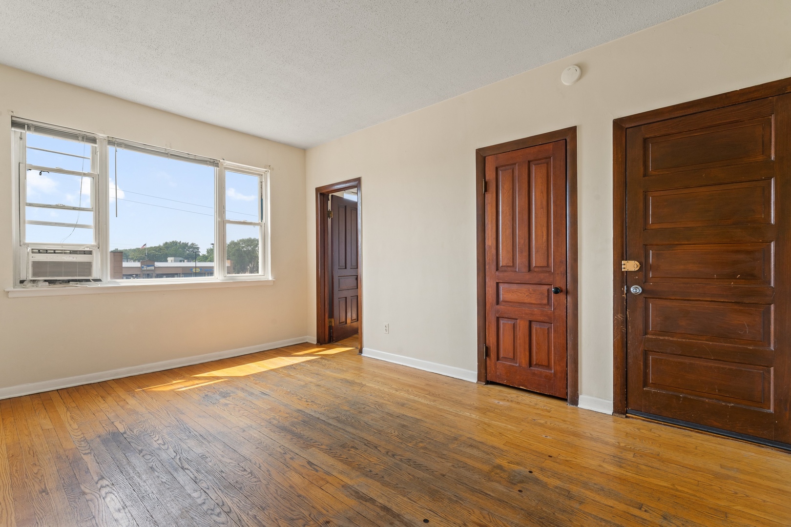 3003 N Ashland Avenue