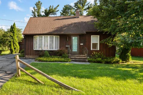 Photo of 3112 27th Avenue, Rock Island, IL 61201 (MLS # 12735862)