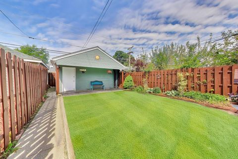 Tiny photo for 1005 Hannah Avenue, Forest Park, IL 60130 (MLS # 12665245)