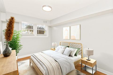 Tiny photo for 6353 W RAVEN Street #1F, Chicago, IL 60646 (MLS # 12501386)