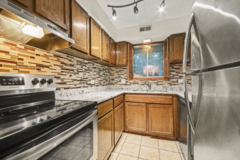 Tiny photo for 14023 Gail Lane #408, Crestwood, IL 60418 (MLS # 12733452)
