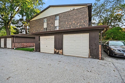 Tiny photo for 14023 Gail Lane #408, Crestwood, IL 60418 (MLS # 12733452)