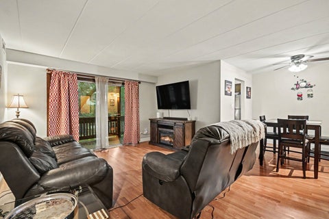 Tiny photo for 14023 Gail Lane #408, Crestwood, IL 60418 (MLS # 12733452)