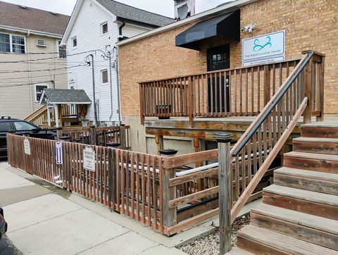 109 S Main Street B Wauconda IL 60084