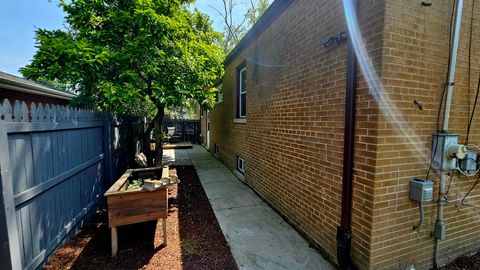 Tiny photo for 18526 Dixie Highway, Homewood, IL 60430 (MLS # 12518720)