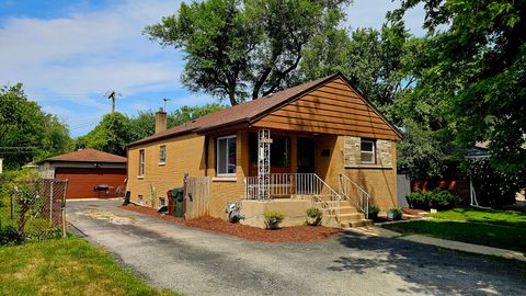 Photo of 18526 Dixie Highway, Homewood, IL 60430 (MLS # 12518720)