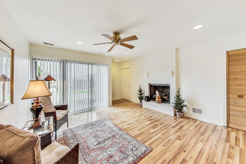 Tiny photo for 2819 S Michigan Avenue, Chicago, IL 60616 (MLS # 12526499)