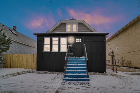 Photo of 2130 N 74th Court, Elmwood Park, IL 60707 (MLS # 12538696)