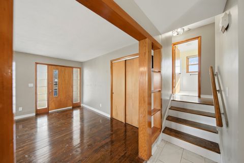 Tiny photo for 722 9th Avenue, Rock Falls, IL 61071 (MLS # 12556432)