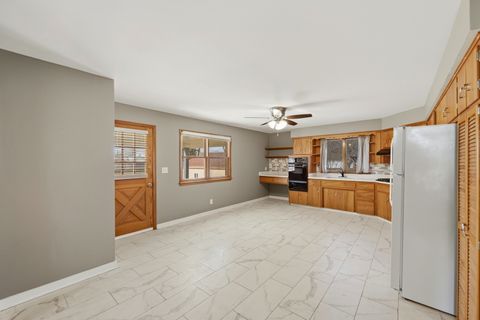 Tiny photo for 722 9th Avenue, Rock Falls, IL 61071 (MLS # 12556432)