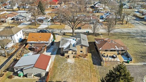 Tiny photo for 722 9th Avenue, Rock Falls, IL 61071 (MLS # 12556432)